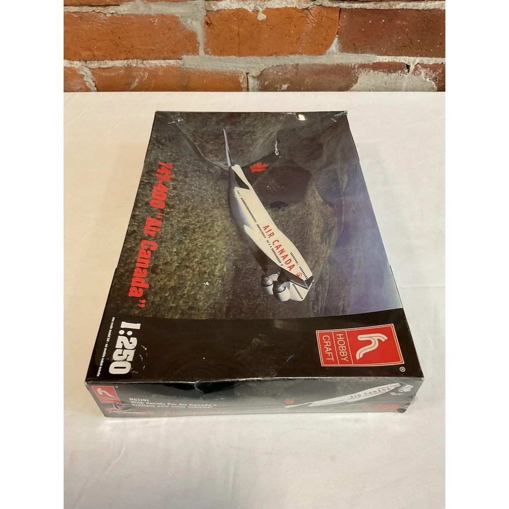 Hobby Craft HC1151 747-400 Air Canada 1:250 Scale - Factory Sealed